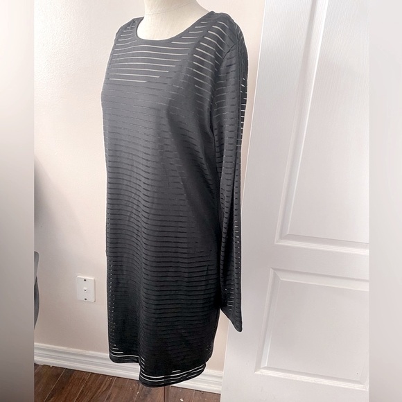 Forever 21 black dress check measurements on photos - Picture 3 of 11